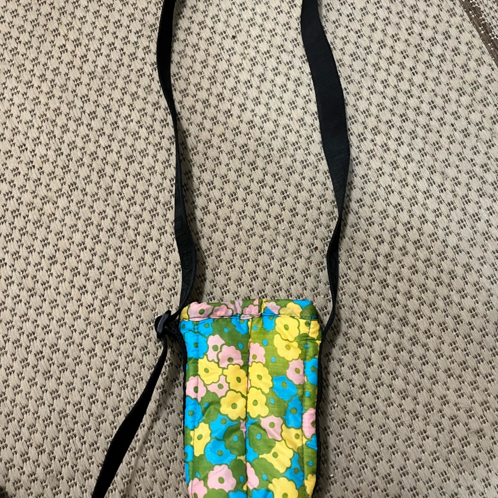 BAGGU Floral Water Bottle Bag Vibrant Design